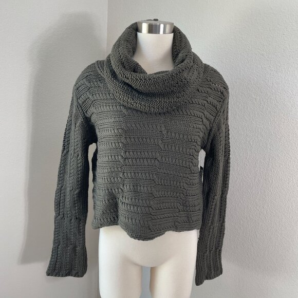 NEW Alice + Olivia Base Womens Small 100% Wool Cable Knit Turtleneck Sweater - Picture 1 of 11